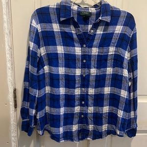 Lauren Ralph Lauren plus size shirt.  Comfy and cozy, 100% linen.